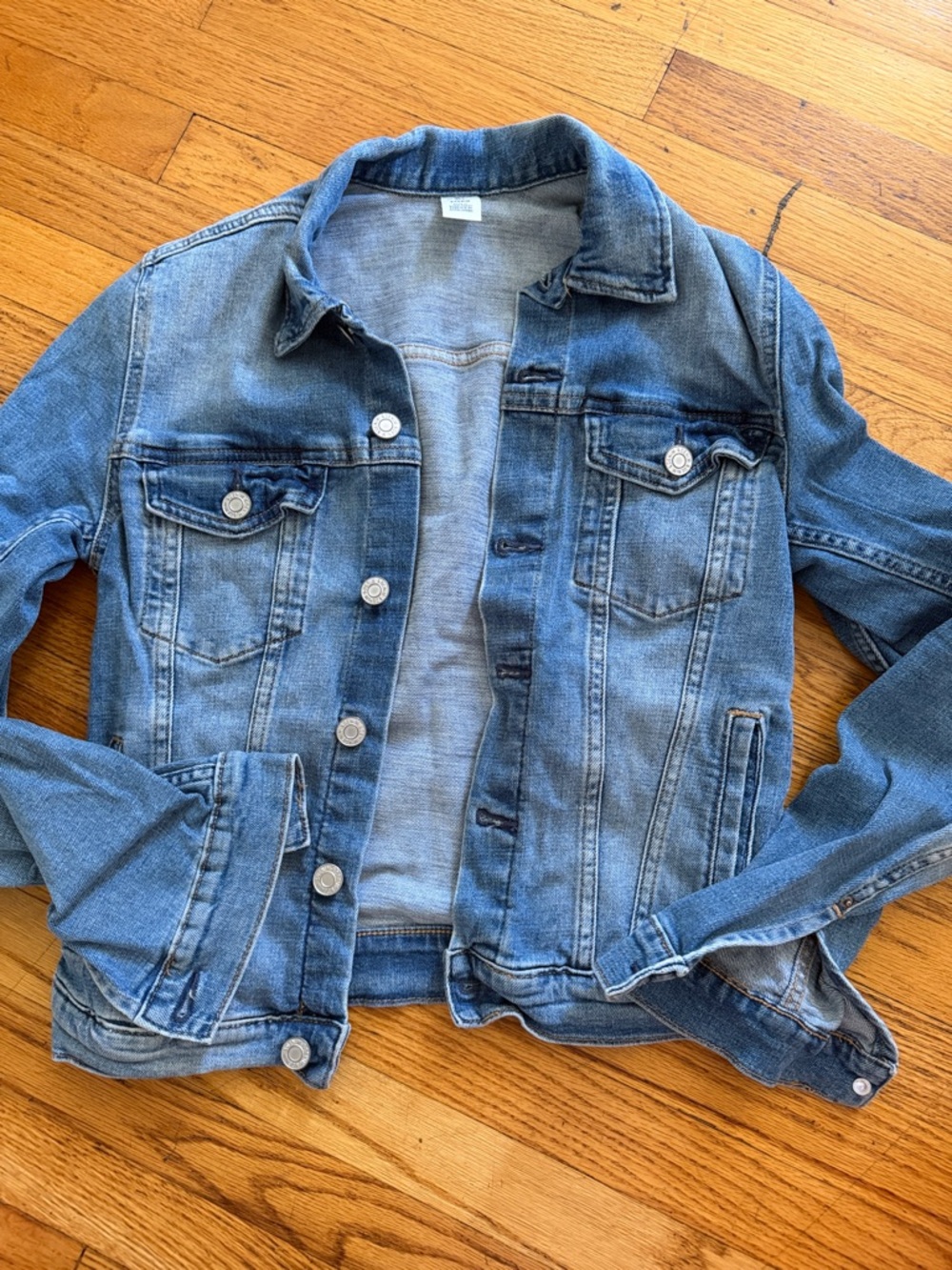 Classic Light Wash Denim Jacket - Blue